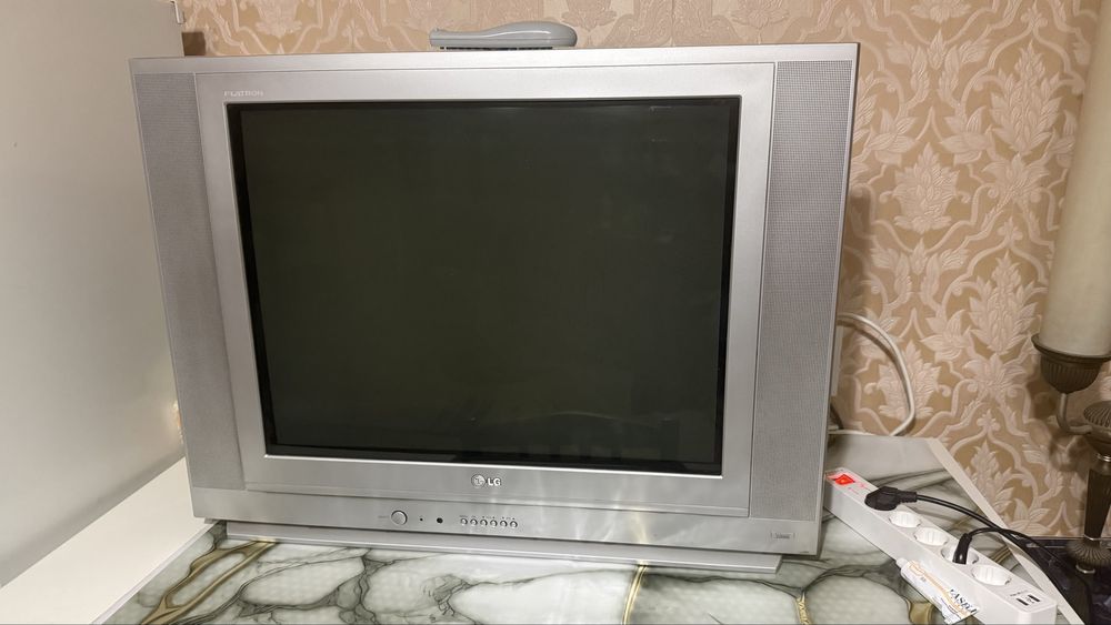 Продам телевизор