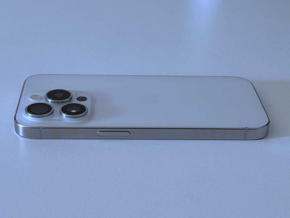 Бартер! iPhone 15 Pro White Titanium (Бял) 80% Батерия.