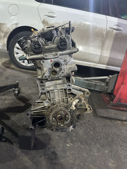 двигатель для поло 1,6л cfna