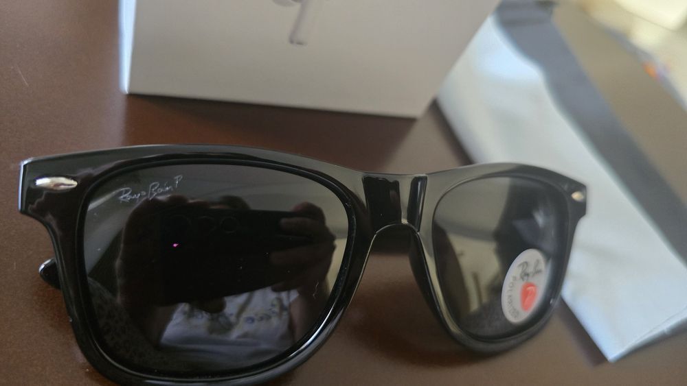 Set ochelari de soare Ray-ban Wayfarer negru + cadou Airpods Pro gen2