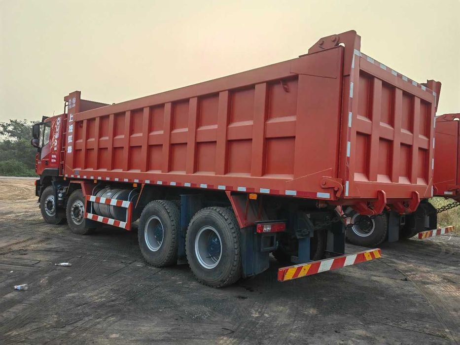 Самосвал IVECO-Hongyan , 40тонн