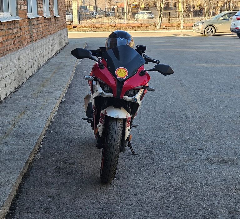 Мотоцикл RACER..