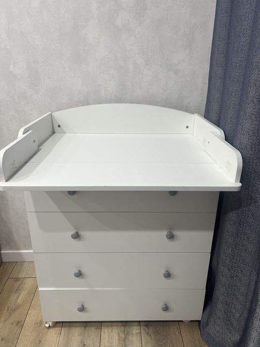 Детский комод с пелинальным столиком