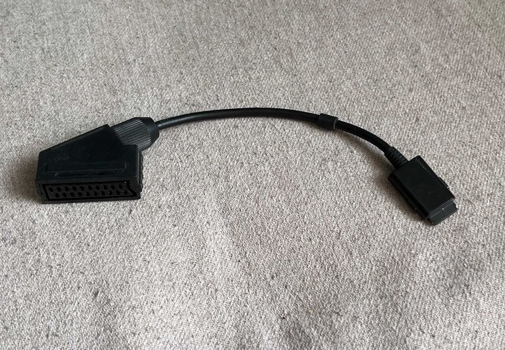 Adaptor SCART Euroconector la Mini AV Multi 10 pini receiver DVD TV