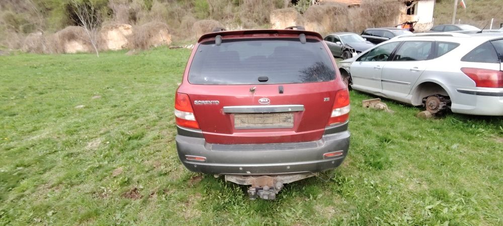 Продавам кия Соренто 2.5 на Части!!!