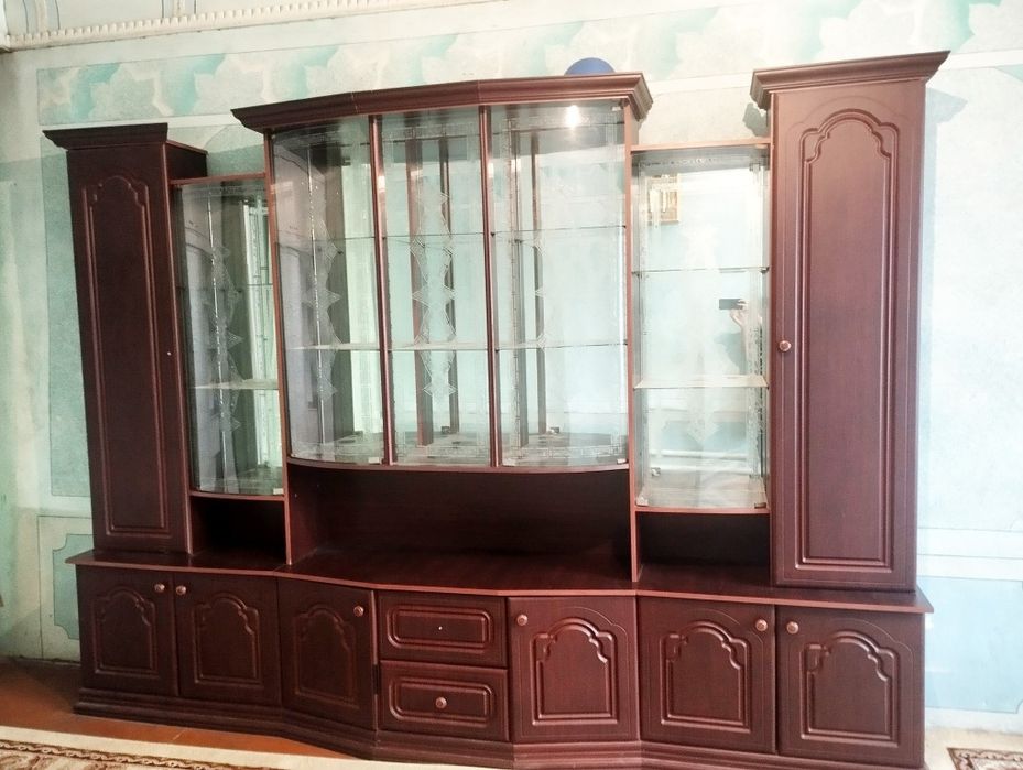 Mebel sotiladi holati yahshi