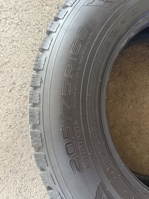 Гуми за Бус 205/75/16C Michelin Nokian