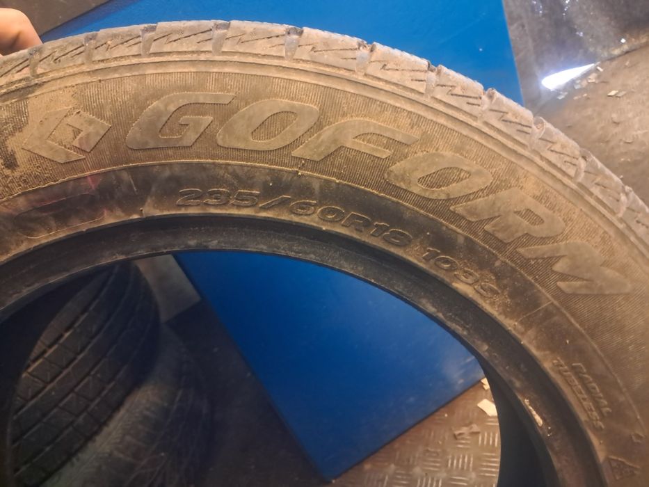 Зимний резина 18 размер, 1шт