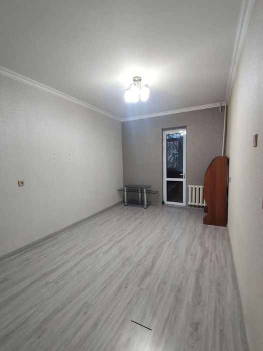 Кора-Камиш 2/1.  2/2/4. 2х6 балкон срочно Алмазарский район