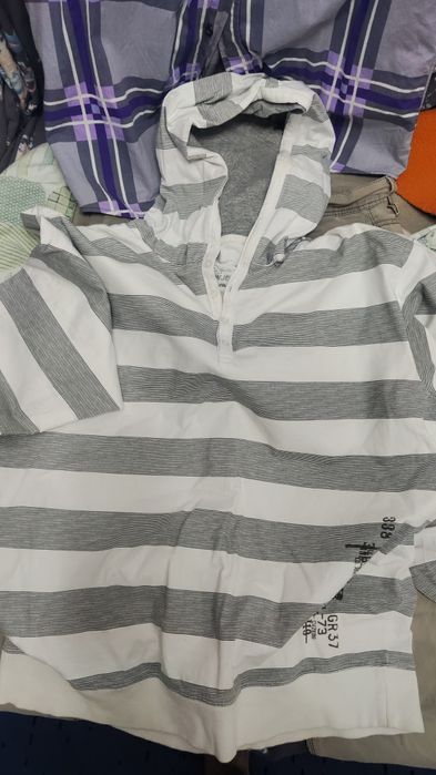 Брюки и рубашка ...