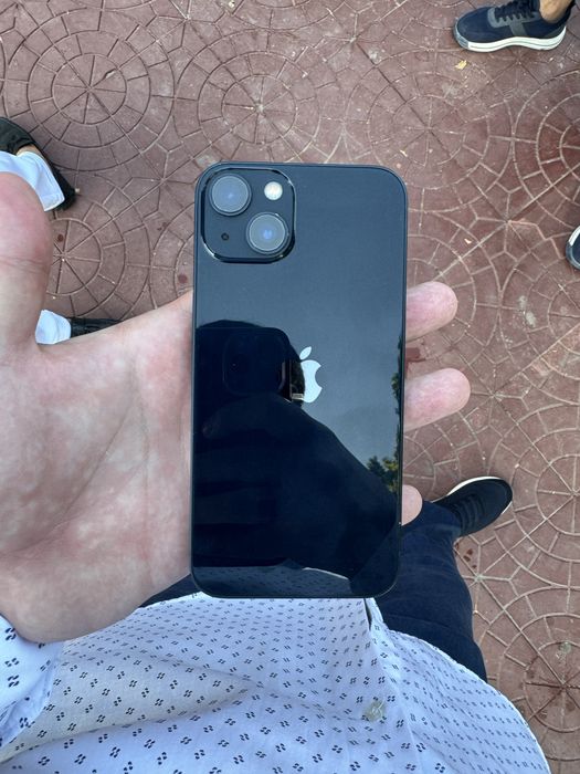 iphone 13 128 black RK/A xolati ortacha srochna sotiladi oladigalla