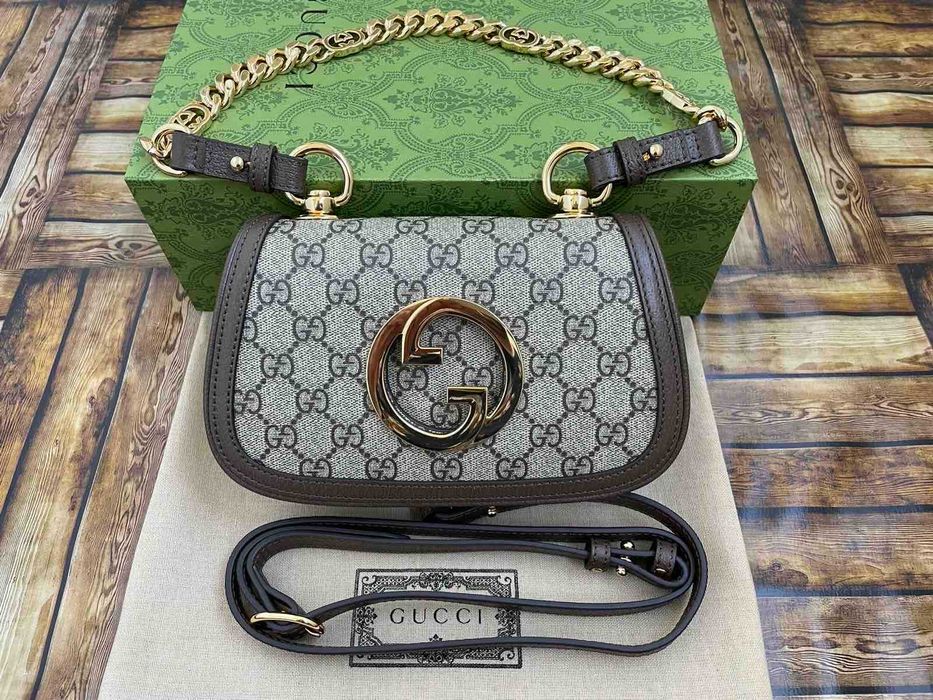 Оригинална Малка Чанта Гучи Blondie Златно Gucci GG Supreme Canvas