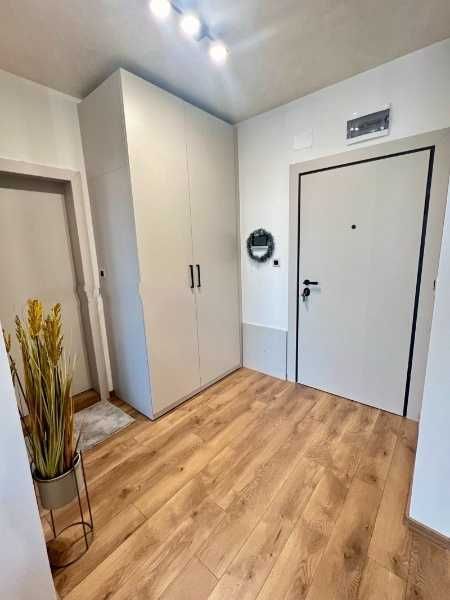 Продава се Двустаен апартамент в Пловдив, Център - 83 кв.м за 1925 €/кв.м - Снимка #4