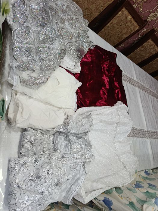 Beshik narsalari sotiladi