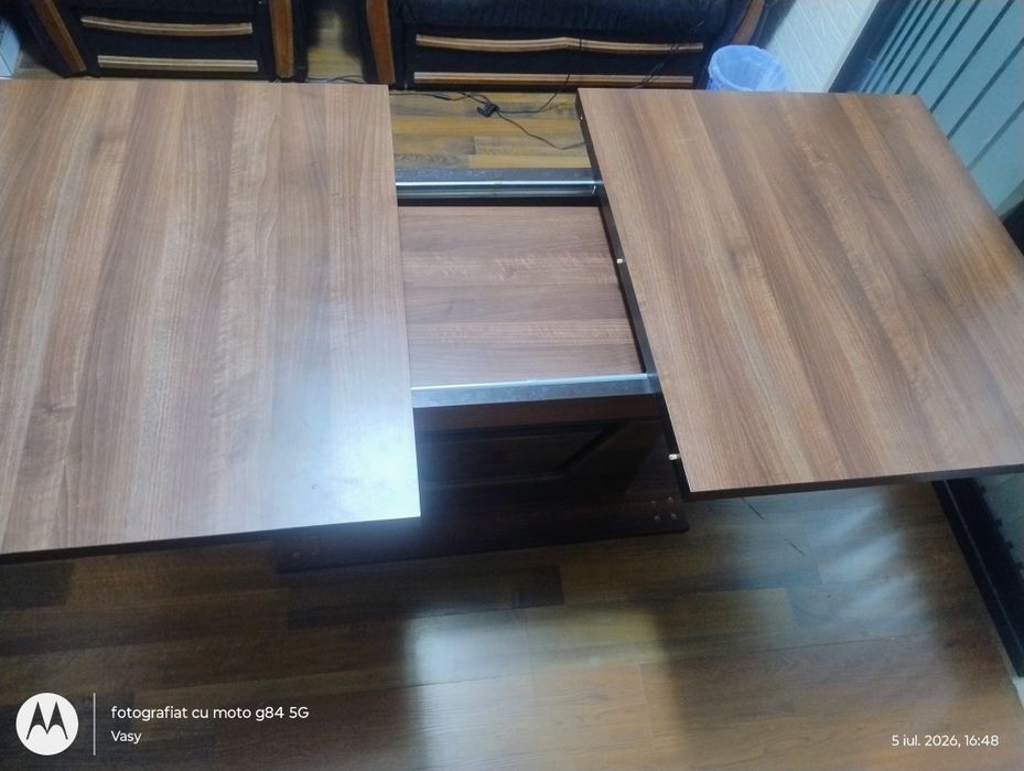 Masă de living extensibila