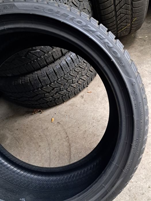 1xAnvelopa second iarna 255 35 R20 Pirelli 6mm