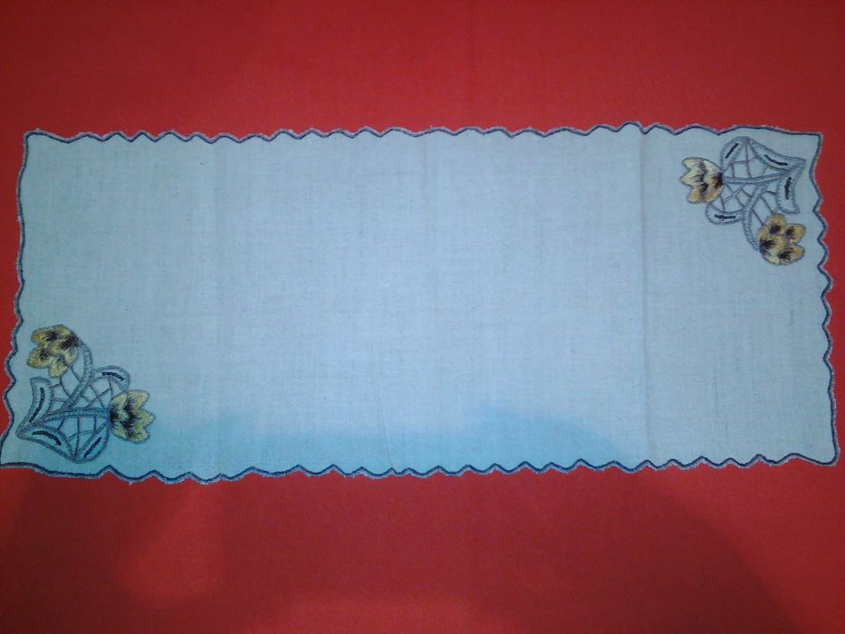 продавам неупотребявани юрган, тъмночервен китеник