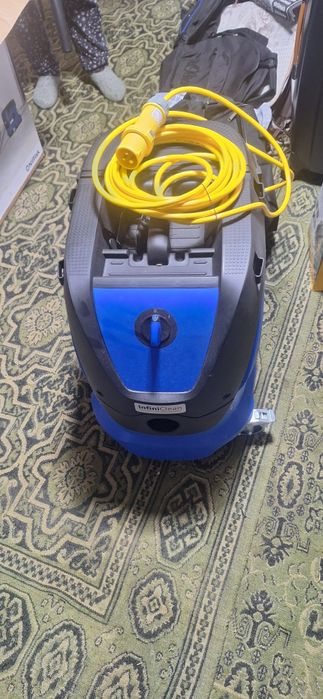 Професионална прахосмукачка