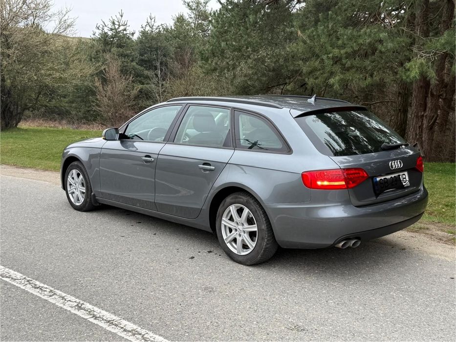 Vând Audi A4 sline dizel 20 l