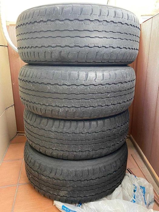 Шины лето 285 60 R18 Dunlop