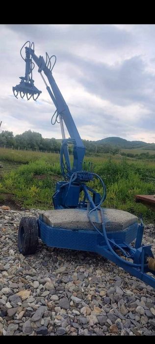 Vând  brat de încărcat gunoi