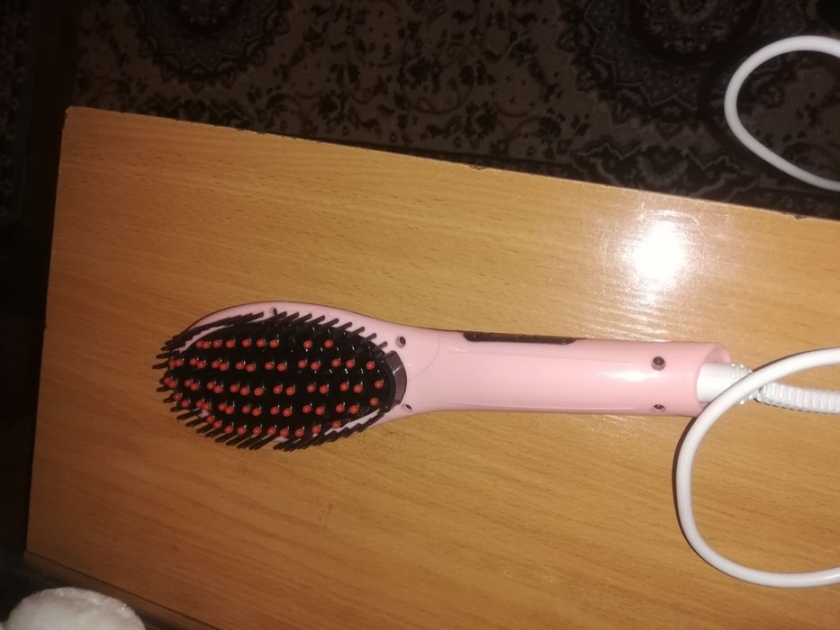 Расчёска выпрямитель