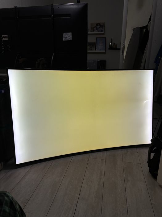Телевизор Samsung UE65HU8700T 65”
