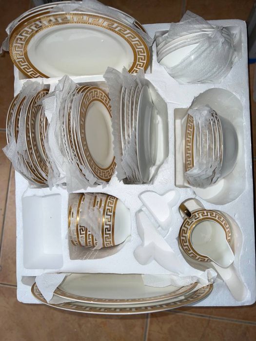 Посуда Версачи