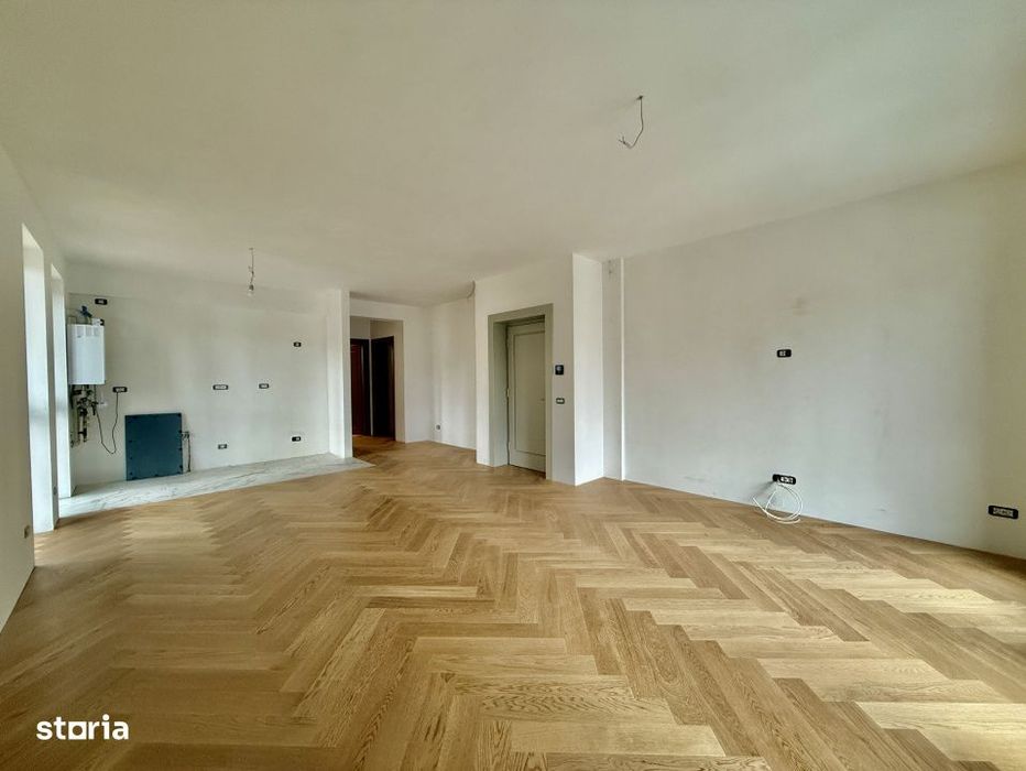 Apartament la parter cu gradina proprie, in Foresti Sinaia. In inima n