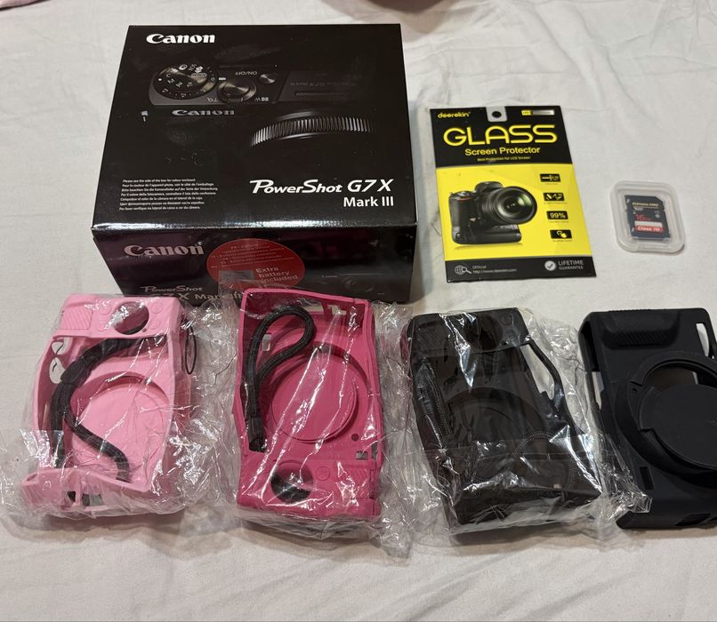 Canon Poweshot G7X Mark III - комплект