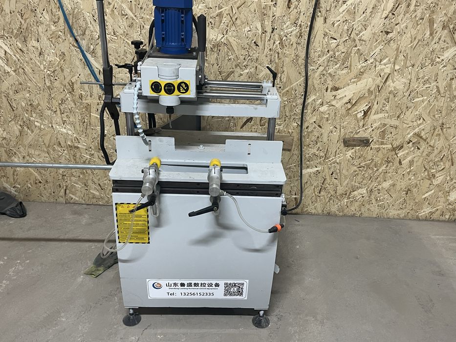 Продается алюминий двери и окна станок