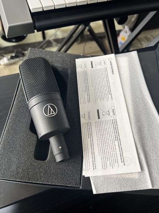 Студийный микрофон Audio Technica AT4040
