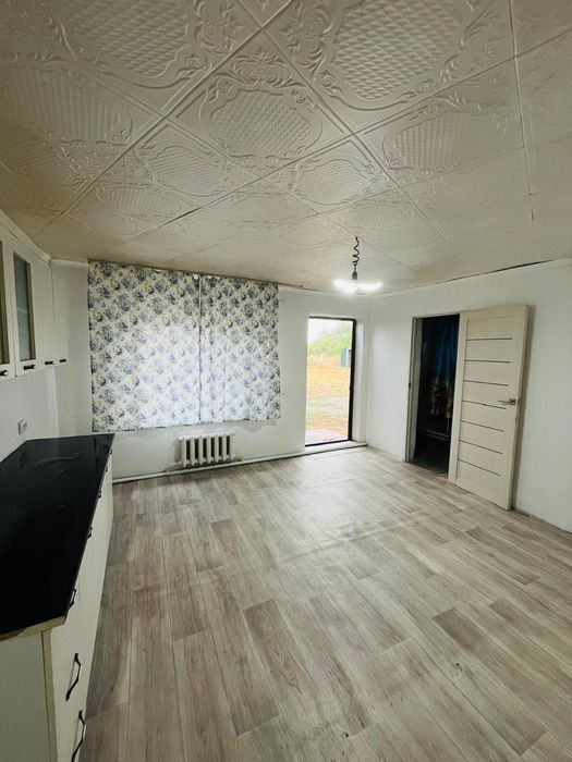 Продаём дом добротный на красном камне