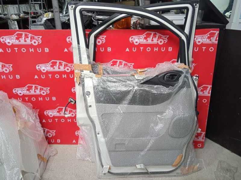 Дверь Mitsubishi Delica