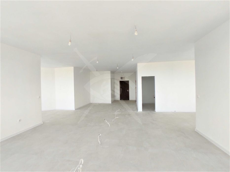 Дава се под наем Офис в Пловдив, Кършияка - 126 кв.м за 84784.95 € - Снимка #3