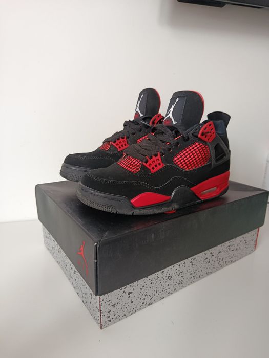 Jordan 4 Red thunder