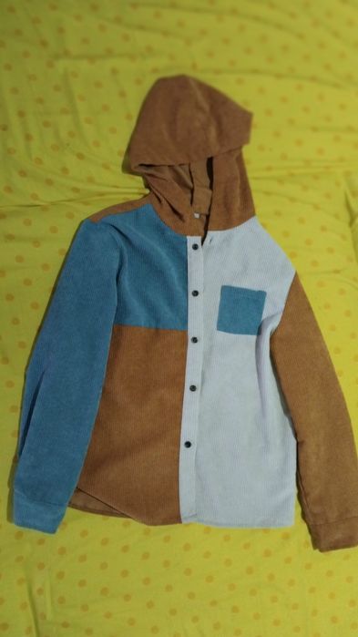 Cămașă băieți 12 ani,nouă-model modern,material de calitate