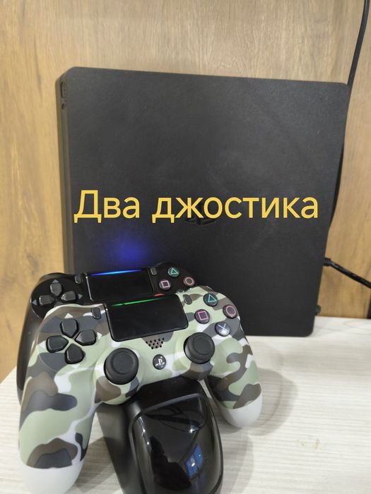 Срочно продаю Playstation 4 slim на 1T