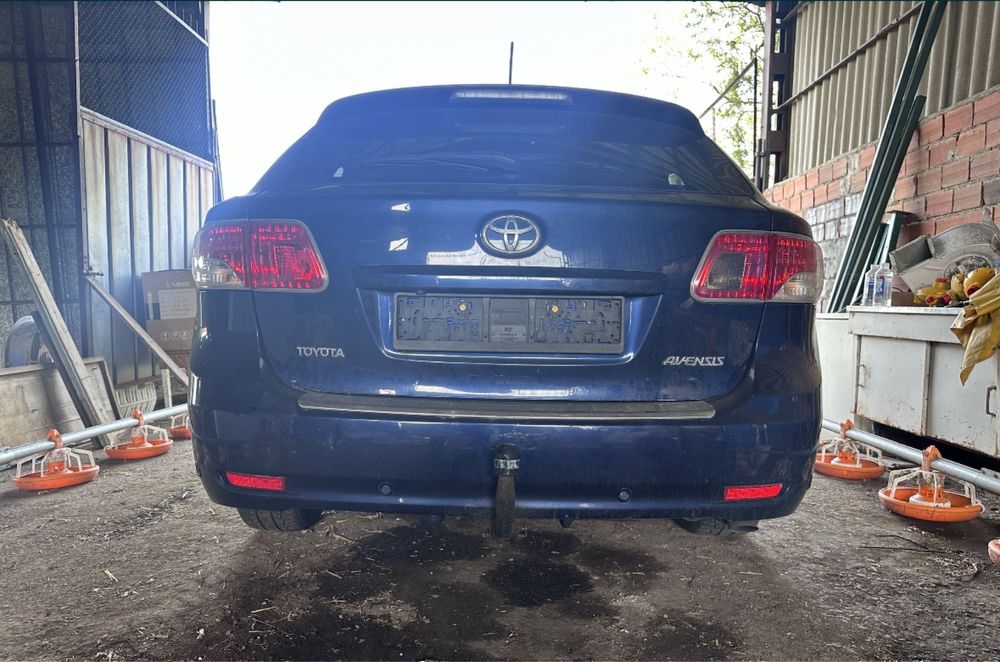 Toyota Avensis T27 / Тойота Авенсис Т27 2.2 150 к.с. На части!!!