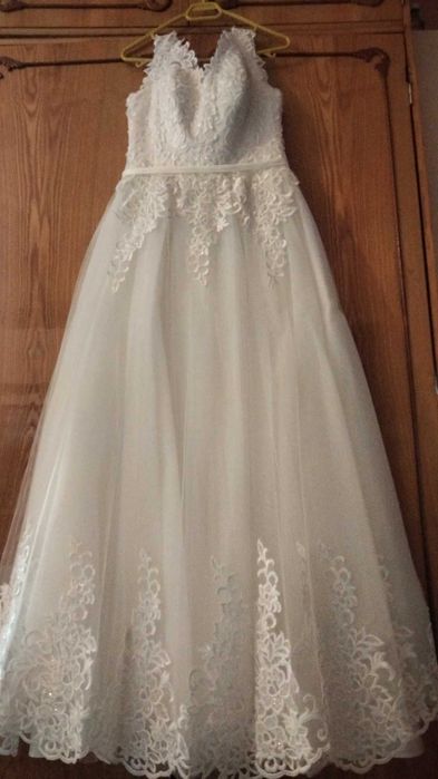 Vând rochie mireasa