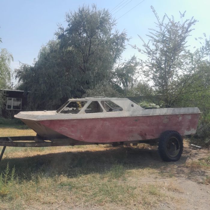 Продам катер б/у недорого