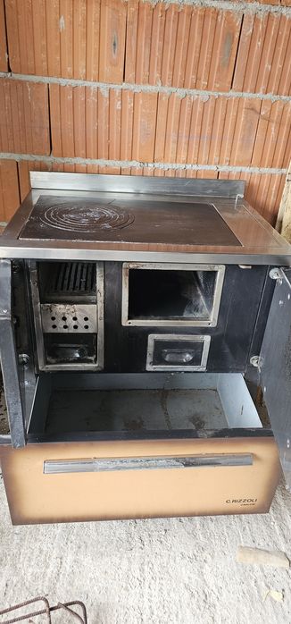 soba cu plita și cuptor made italy