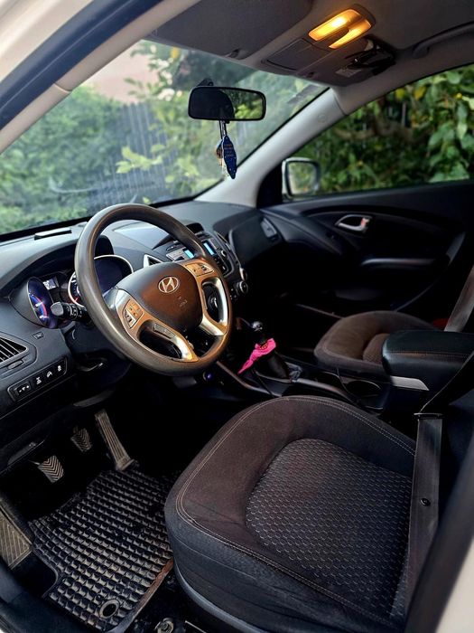 Vând Hyundai ix35 diesel 4×4