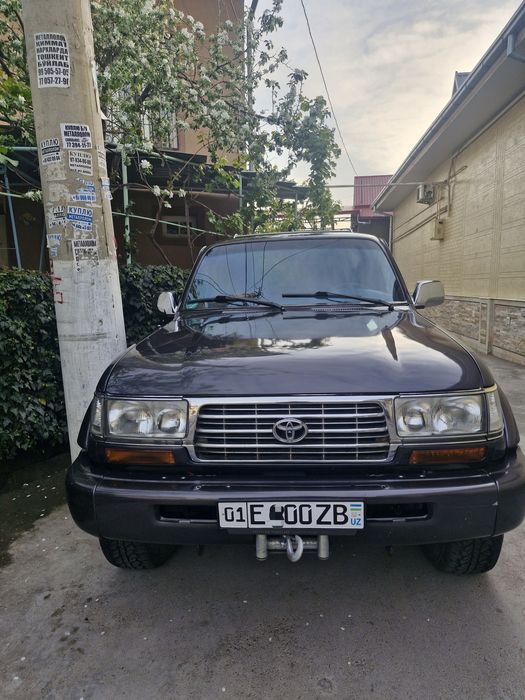 Tayota Land Cruser 80