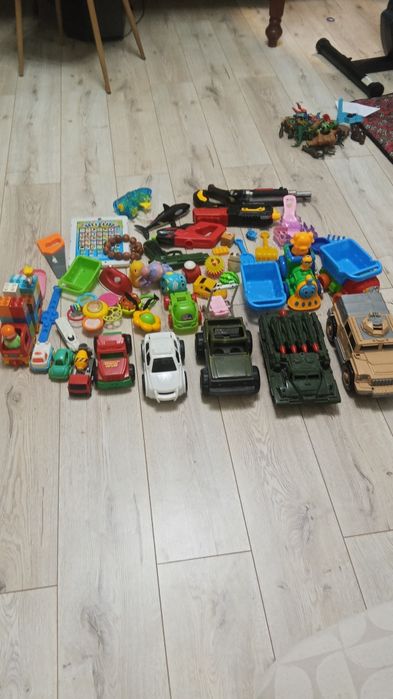 Продам детские игрушки