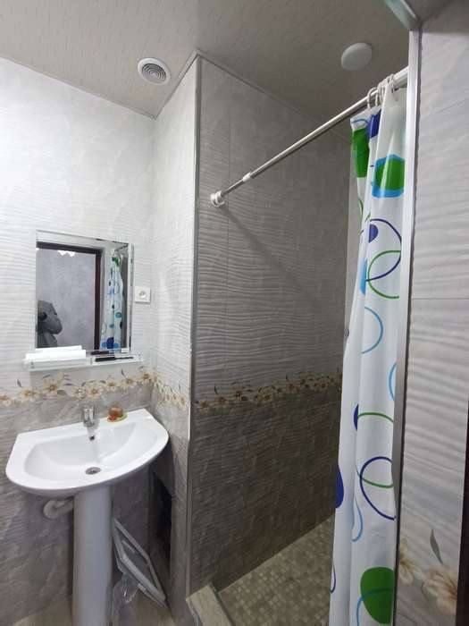 Qulay lakatsiyada joylashgan Xonsaroy 19kv 1/7/11 sotiladi