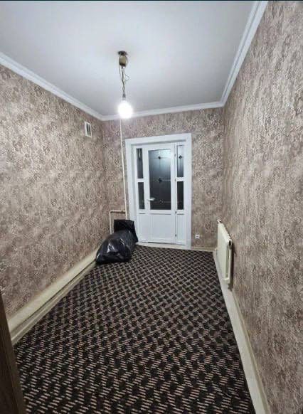 Продажа 3в4комнатная ул Бабура.  77серии с ремонтом