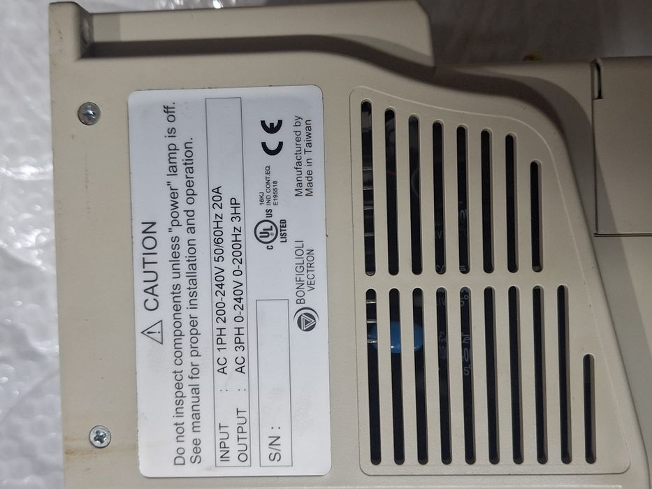 Convertizor de frecventa Bonfiglioli 2,2kw 220V