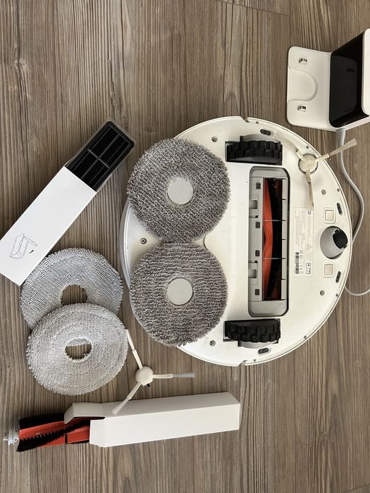 Продам моющий робот-пылесос Xiaomi Vacuum S10+