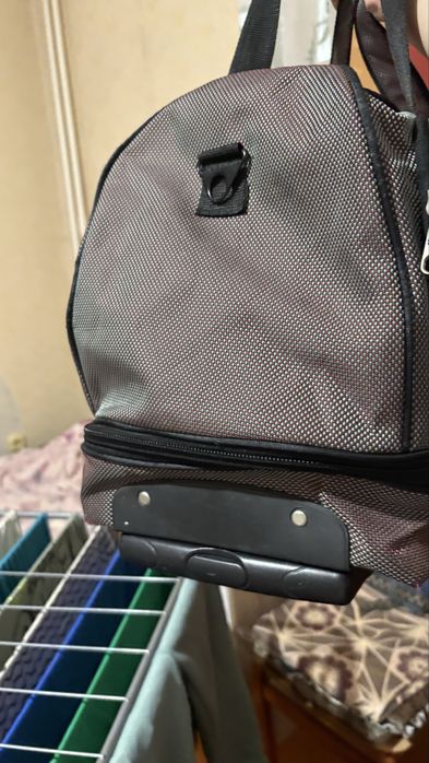 Продам чемоданы в хорошем состоянии